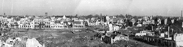 montagehanau1945 600